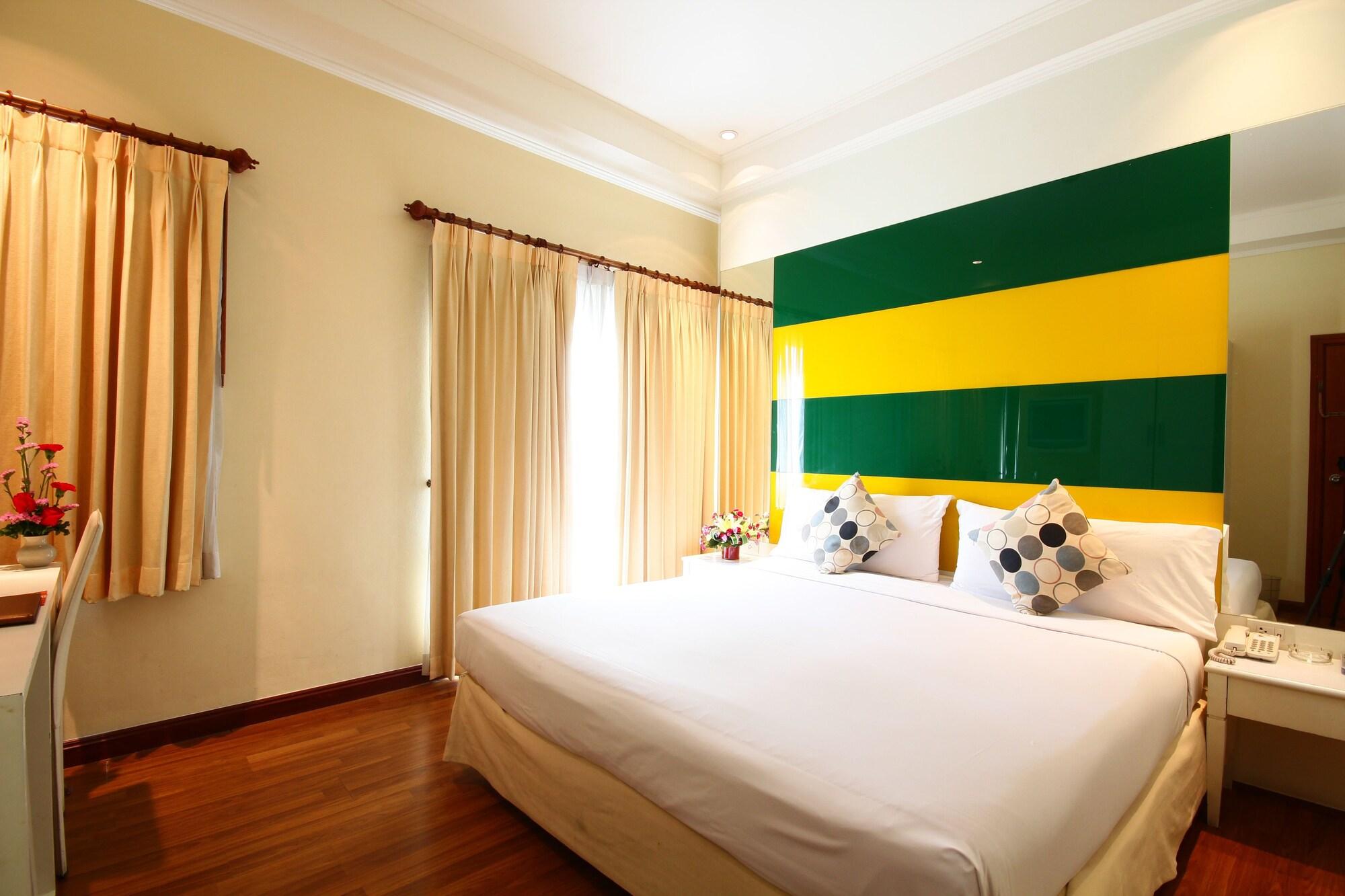 Hotel Calypzo Bangkok Exterior foto